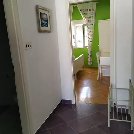Toni Apartment